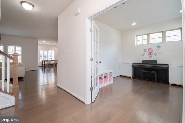 7605 GIGUR DR, Hanover, MD 21076