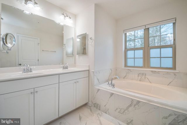 7605 GIGUR DR, Hanover, MD 21076