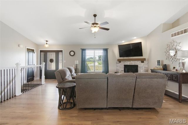 3099 Final Drive, Highland, IL 62249