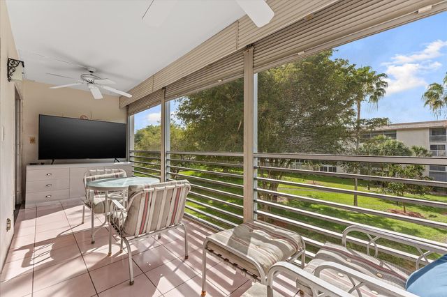 2303 Lucaya Lane G3, Coconut Creek, FL 33066