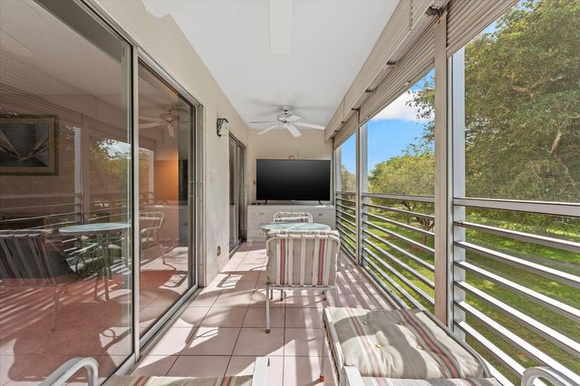 2303 Lucaya Lane G3, Coconut Creek, FL 33066