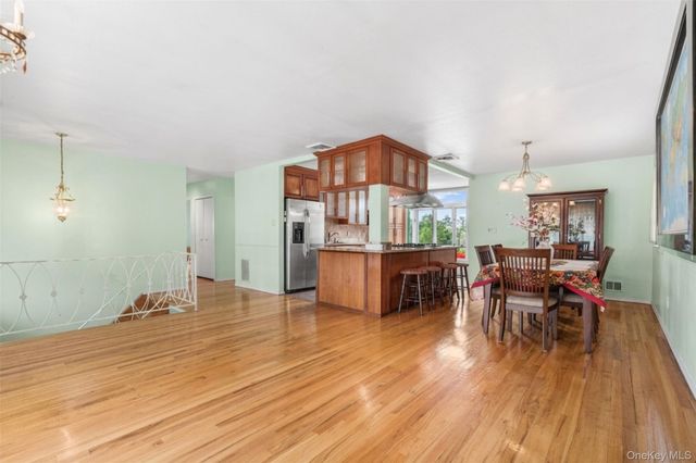 787 Vivian Court, Baldwin Harbor, NY 11510