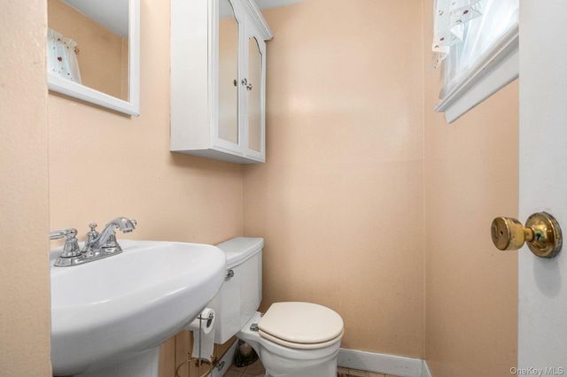 787 Vivian Court, Baldwin Harbor, NY 11510