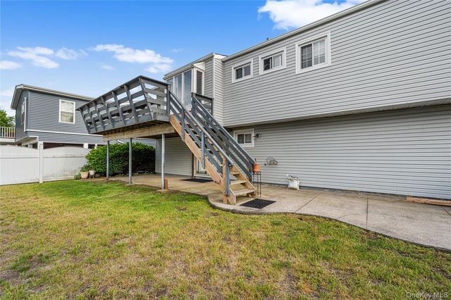 787 Vivian Court, Baldwin Harbor, NY 11510