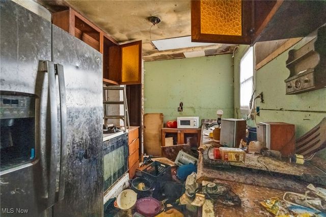 7202 Woodland Avenue, Chagrin Falls, OH 44023