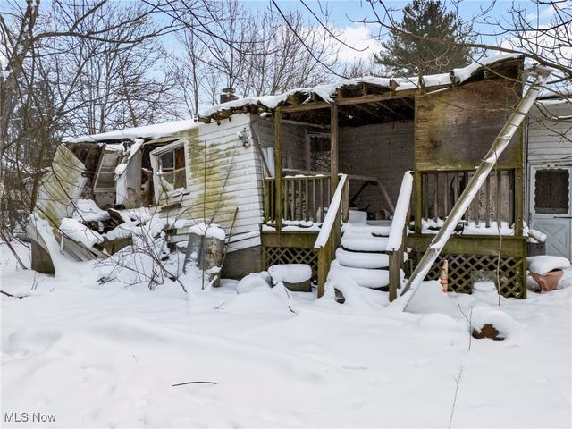 7202 Woodland Avenue, Chagrin Falls, OH 44023