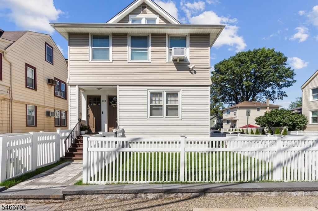 104 Walnut St, Bloomfield Twp., NJ 07003 — exterior
