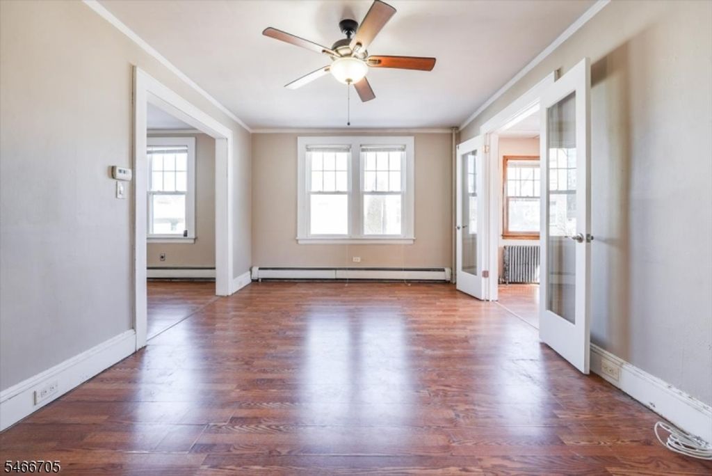 104 Walnut St, Bloomfield Twp., NJ 07003 — photo 2