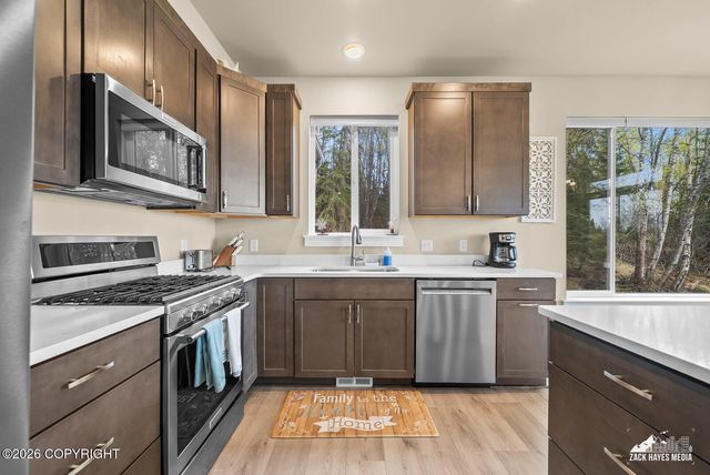 11490 Hillside Drive, Anchorage, AK 99507