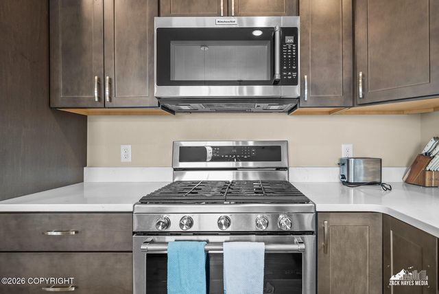 11490 Hillside Drive, Anchorage, AK 99507