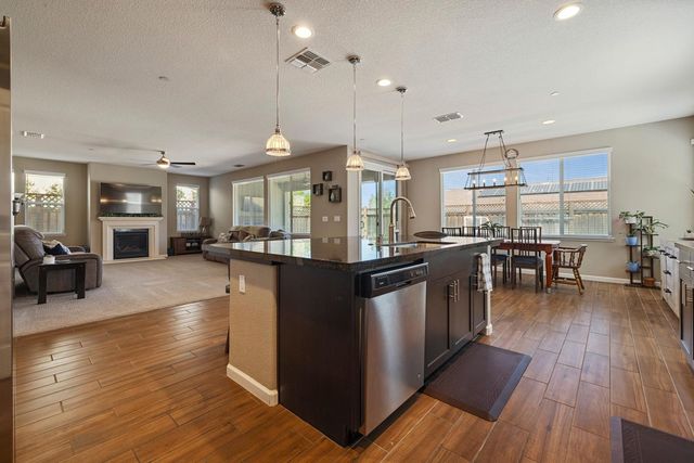 263 Franklin Ln, Ripon, CA 95366