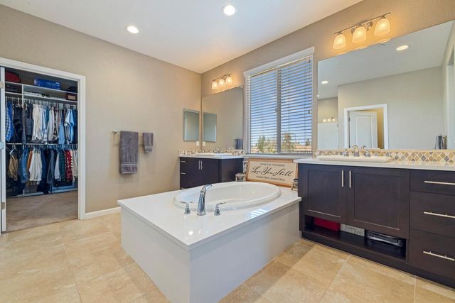 263 Franklin Ln, Ripon, CA 95366