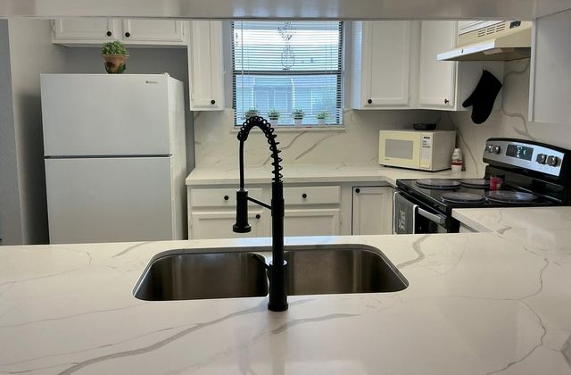 14777 Wunderlich Drive 808, Houston, TX 77069