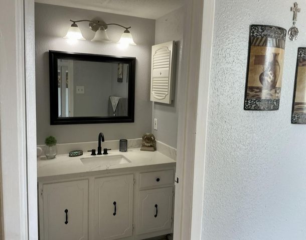 14777 Wunderlich Drive 808, Houston, TX 77069