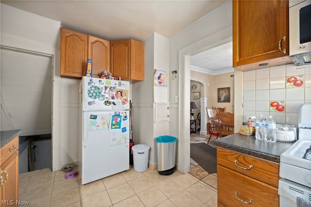 4552 Broadview Road, Cleveland, OH 44109