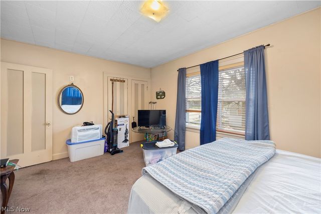 4552 Broadview Road, Cleveland, OH 44109