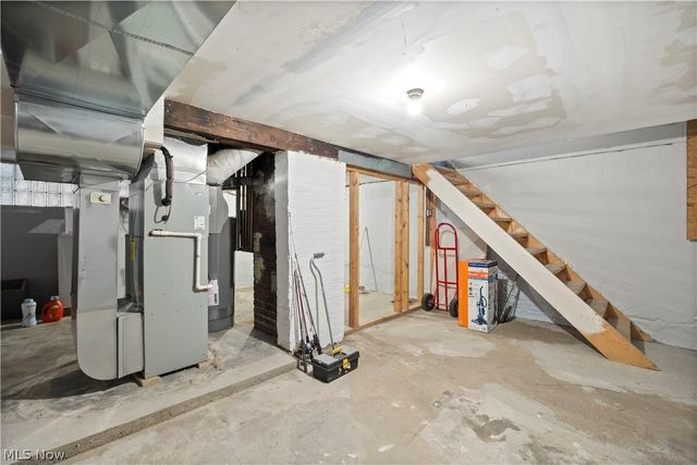 4552 Broadview Road, Cleveland, OH 44109