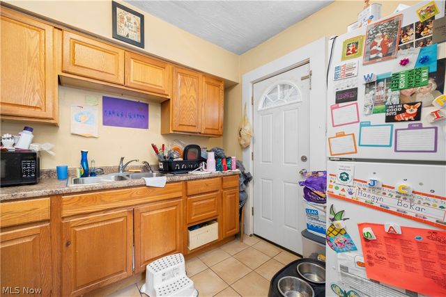 4552 Broadview Road, Cleveland, OH 44109