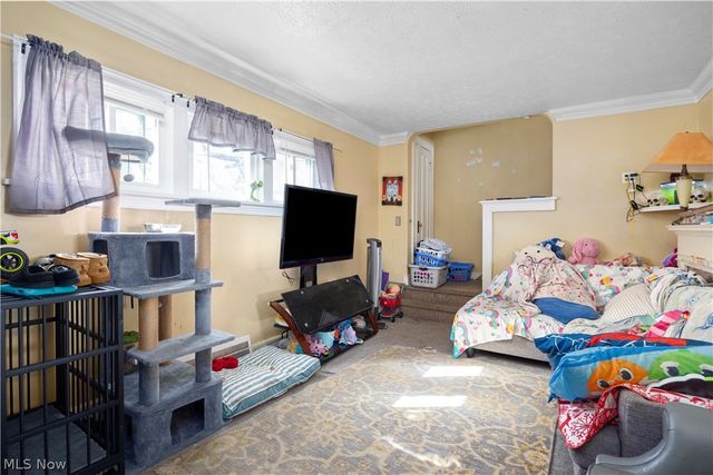 4552 Broadview Road, Cleveland, OH 44109