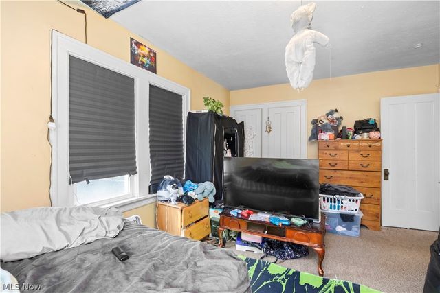 4552 Broadview Road, Cleveland, OH 44109