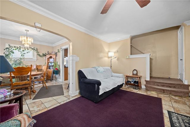 4552 Broadview Road, Cleveland, OH 44109