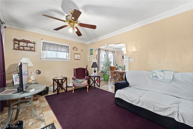 4552 Broadview Road, Cleveland, OH 44109