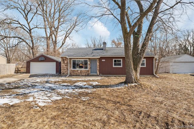 37196 S Groesbeck Highway, Clinton Charter Township, MI 48036