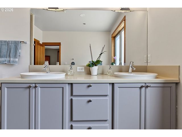 4312 WENDELL Ln, Eugene, OR 97405