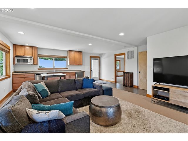 4312 WENDELL Ln, Eugene, OR 97405