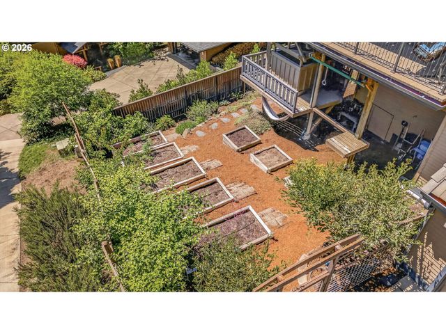 4312 WENDELL Ln, Eugene, OR 97405