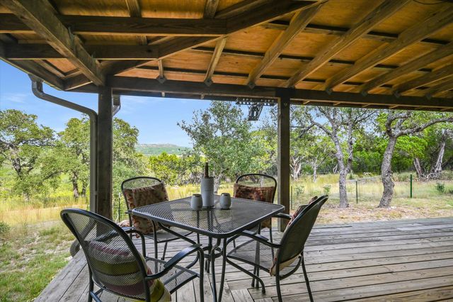 900 LONGHORN TRL, Wimberley, TX 78676