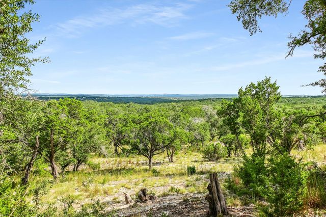900 LONGHORN TRL, Wimberley, TX 78676
