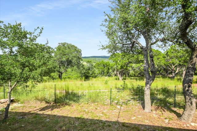 900 LONGHORN TRL, Wimberley, TX 78676