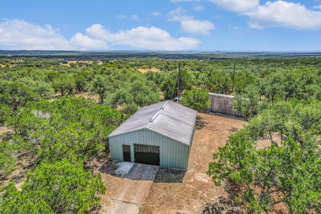 900 LONGHORN TRL, Wimberley, TX 78676