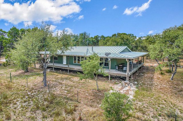 900 LONGHORN TRL, Wimberley, TX 78676