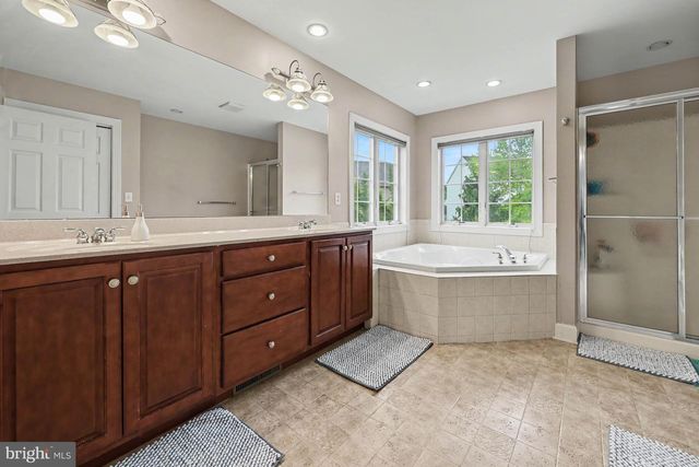 2471 RALEIGH RD, Hummelstown, PA 17036