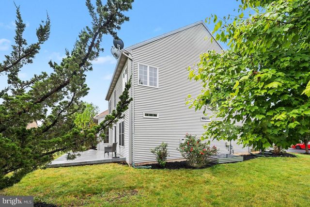 2471 RALEIGH RD, Hummelstown, PA 17036