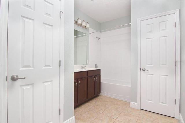 8323 LOOKOUT POINTE DRIVE, Windermere, FL 34786