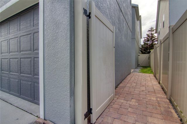 8323 LOOKOUT POINTE DRIVE, Windermere, FL 34786