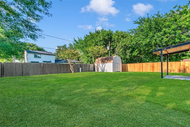 542 Damon Drive, Grand Prairie, TX 75052