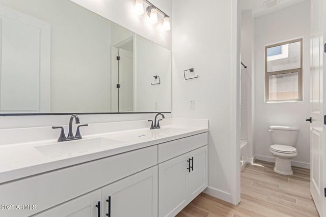 15821 W BRONCO Trail, Surprise, AZ 85387