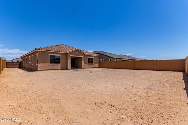 15821 W BRONCO Trail, Surprise, AZ 85387
