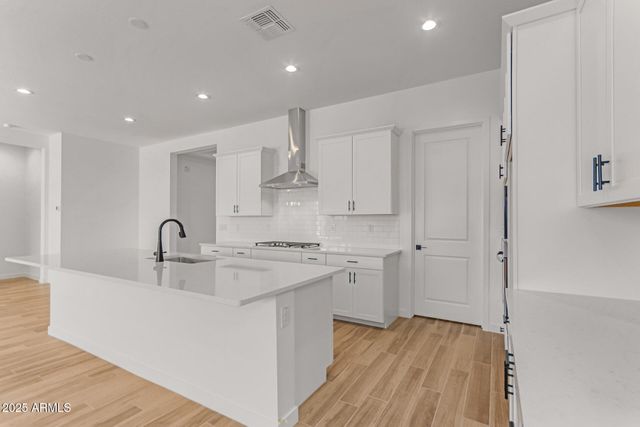 15821 W BRONCO Trail, Surprise, AZ 85387