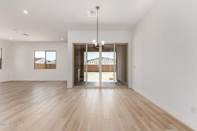 15821 W BRONCO Trail, Surprise, AZ 85387