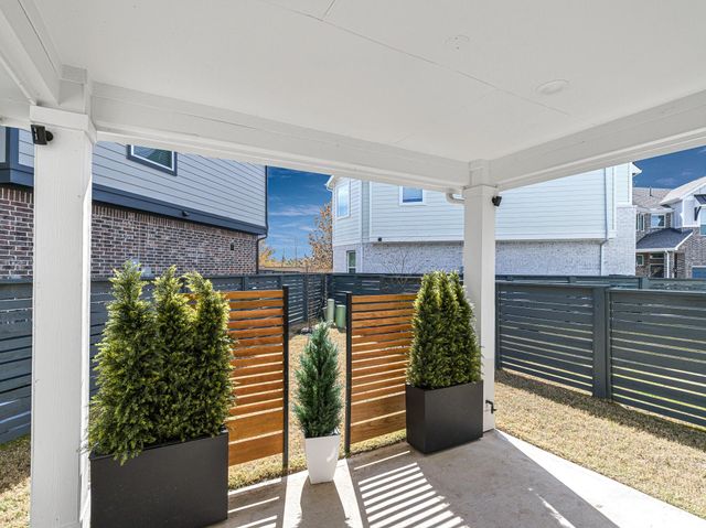 15150 Post Oak Falls Drive, Cypress, TX 77433