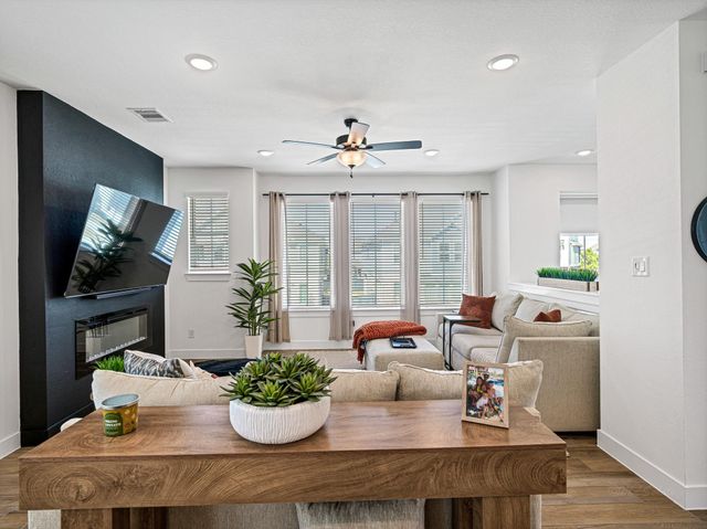 15150 Post Oak Falls Drive, Cypress, TX 77433