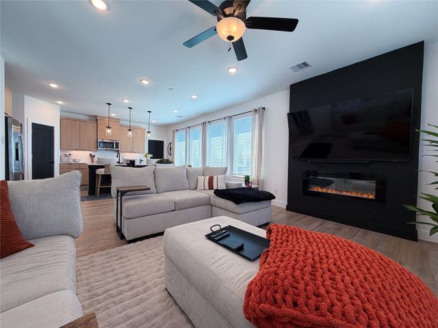 15150 Post Oak Falls Drive, Cypress, TX 77433