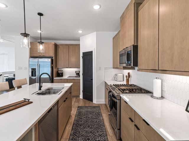 15150 Post Oak Falls Drive, Cypress, TX 77433