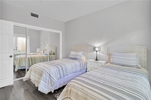 5520 N Harbor Village Drive 105, Vero Beach, FL 32967