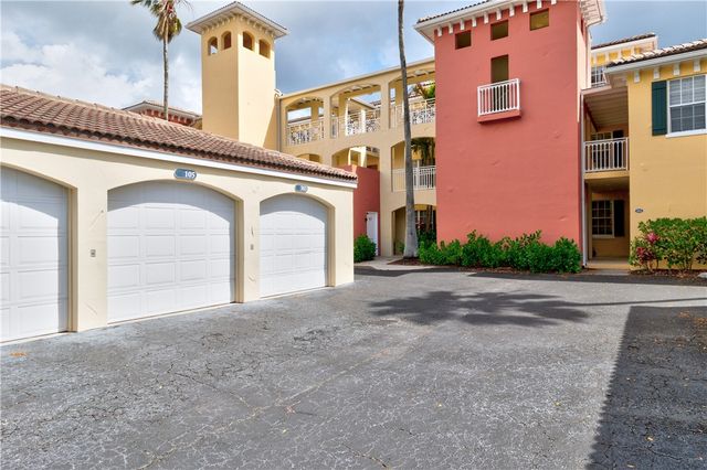 5520 N Harbor Village Drive 105, Vero Beach, FL 32967